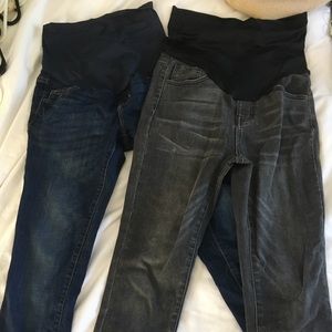 Old Navy Bundle of 2 maternity jeans